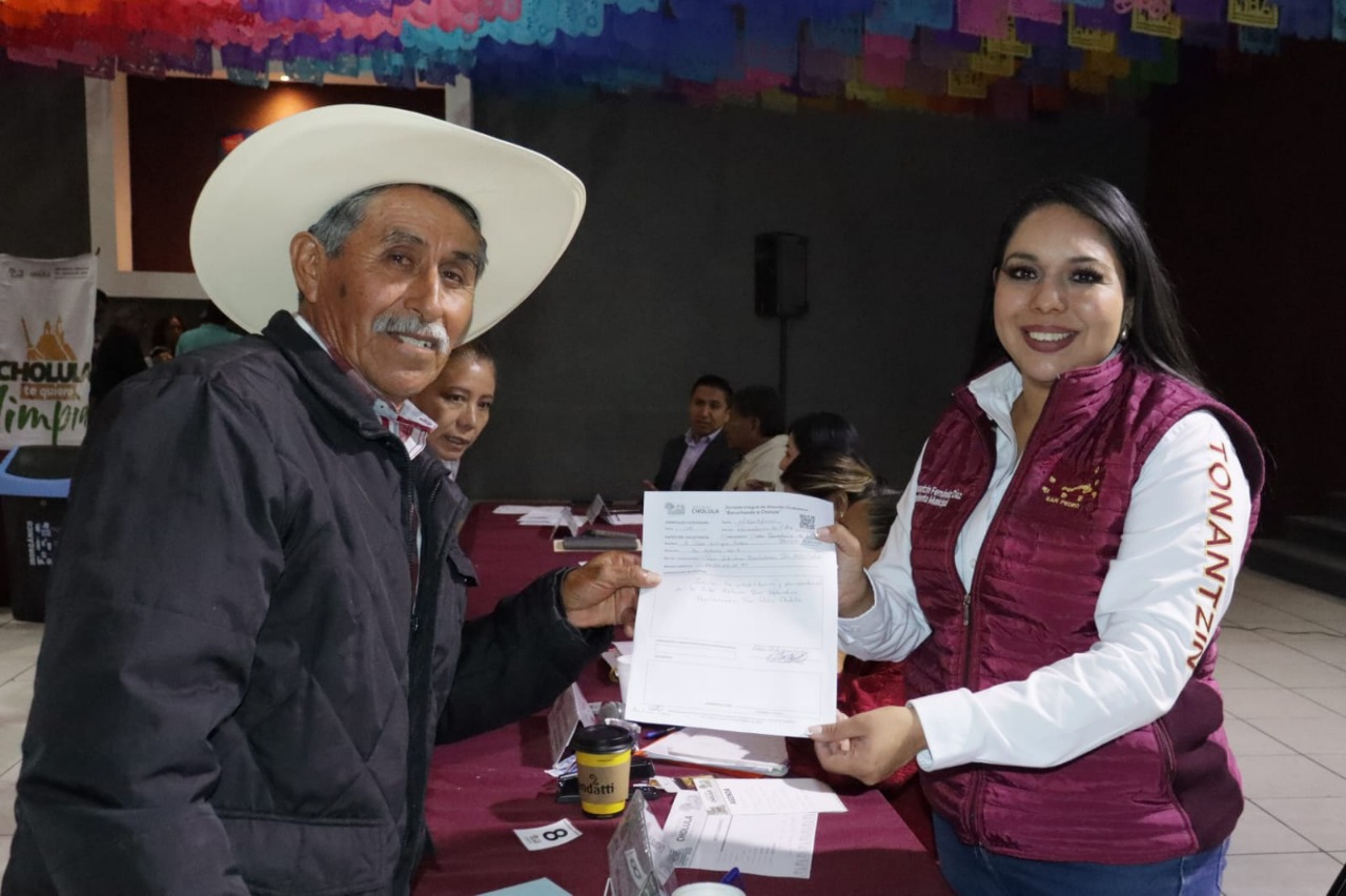 “En este gobierno sí nos escuchan”: ciudadanía de San Pedro Cholula reconoce cercanía de Tonantzin Fernández