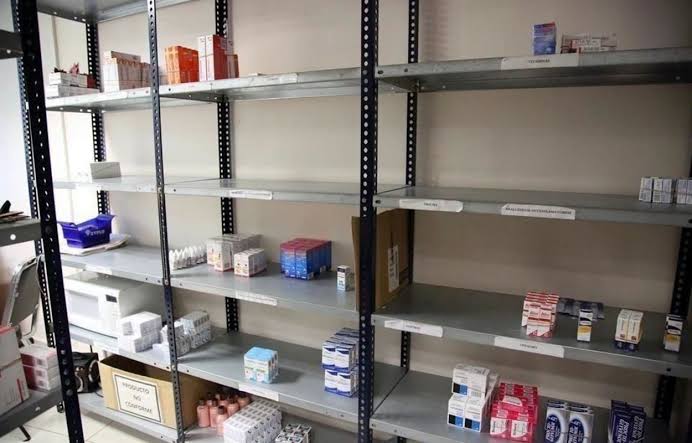 Comisión de Salud exige respuestas claras para resolver crisis en abasto y atención médica en México