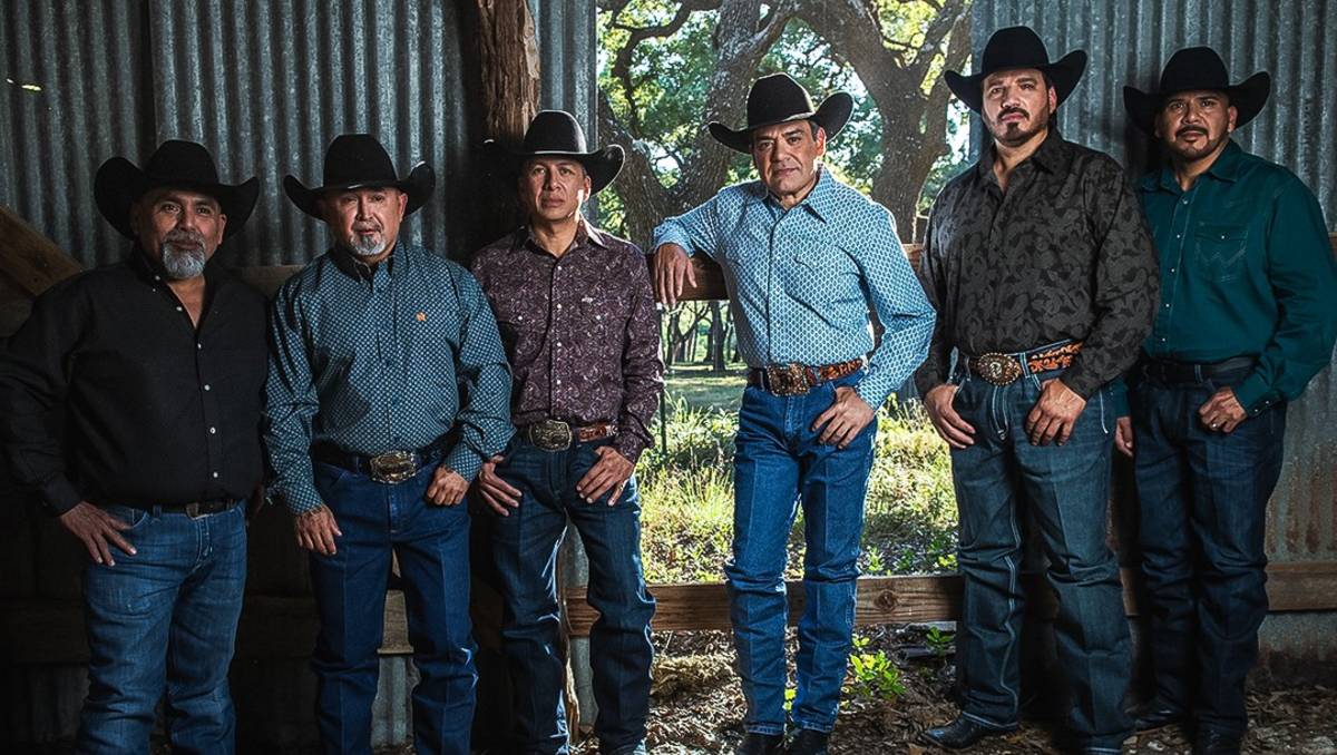 Grupo Intocable apoyará a migrantes y brillará en la final de México Canta