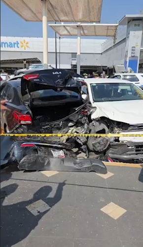 Carambola en la Vía Atlixcáyotl deja una víctima fatal y múltiples heridos