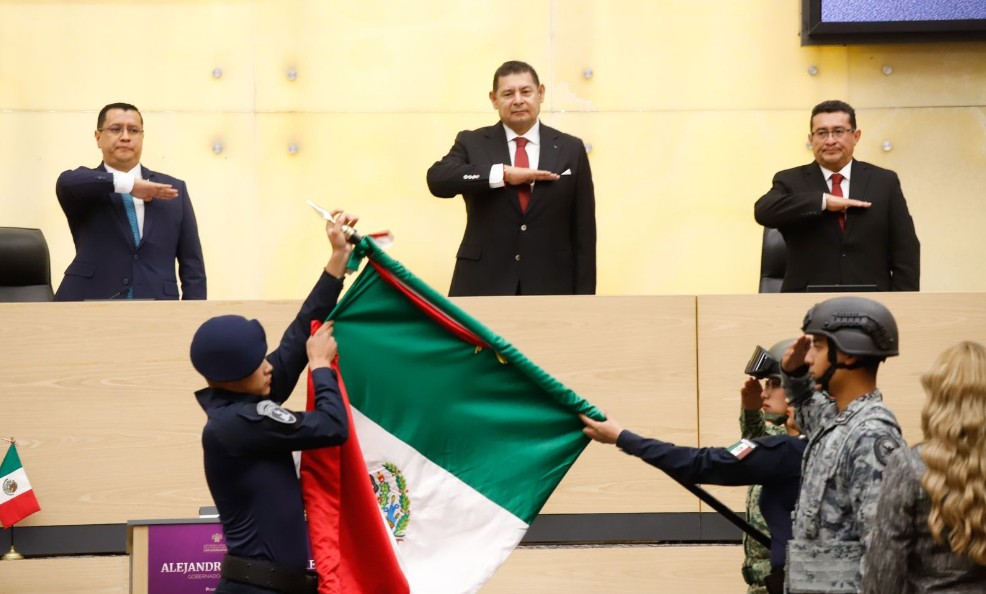 Armenta presenta su Primer Informe ante el Congreso de Puebla