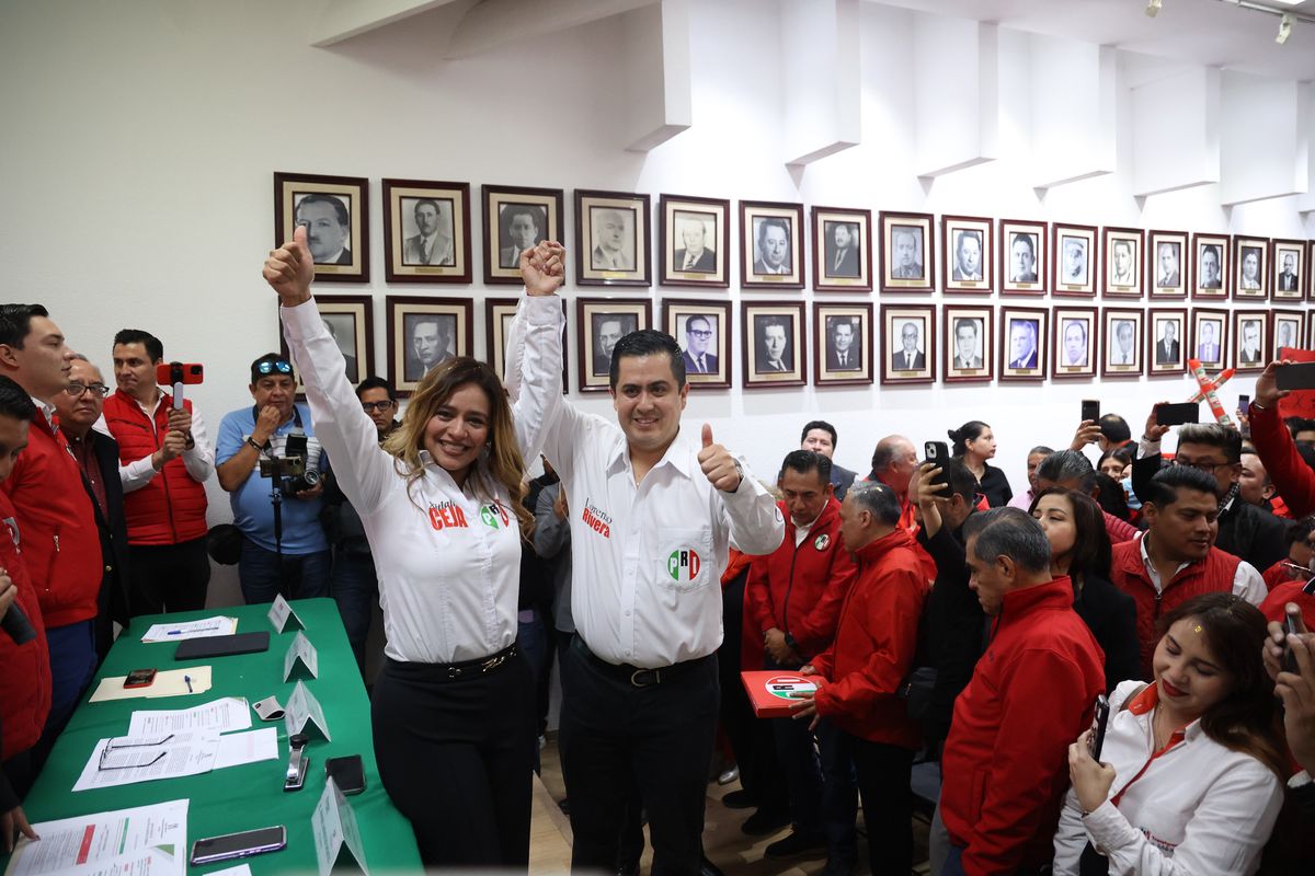Xitlalic Ceja y Lorenzo Rivera se registran para encabezar al PRI poblano en proceso de renovación interna