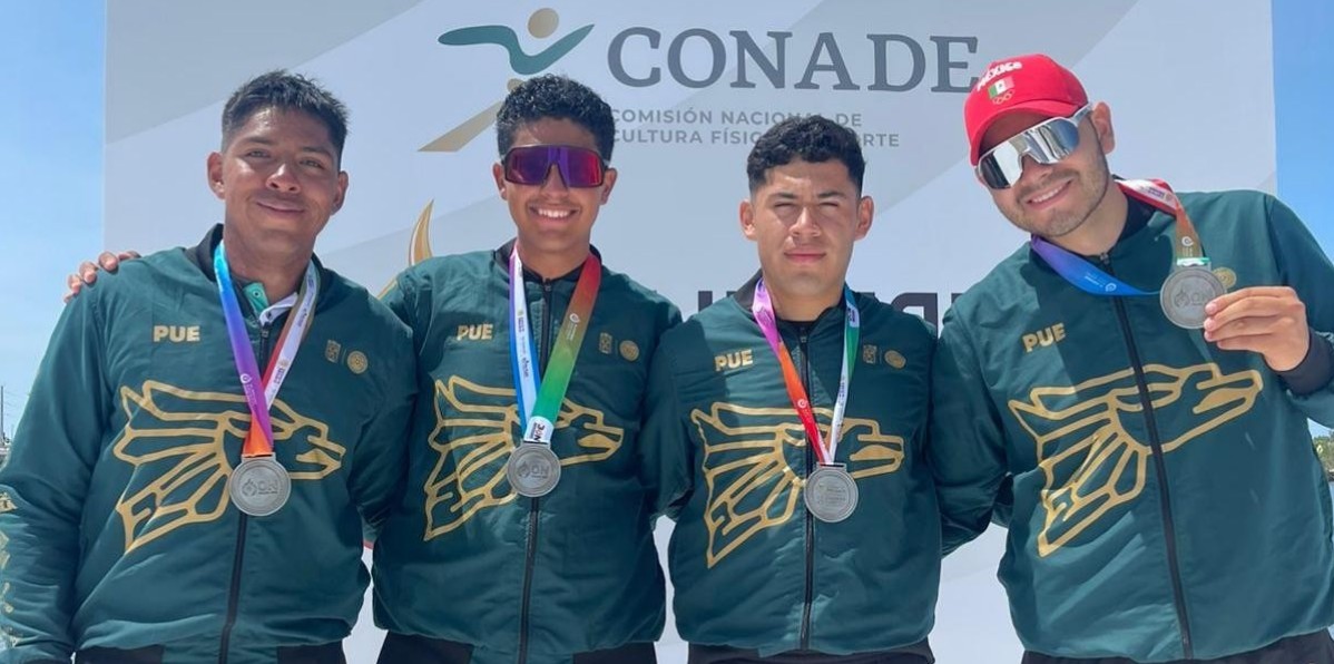 Atletas poblanos celebran medallas en CONADE 2026