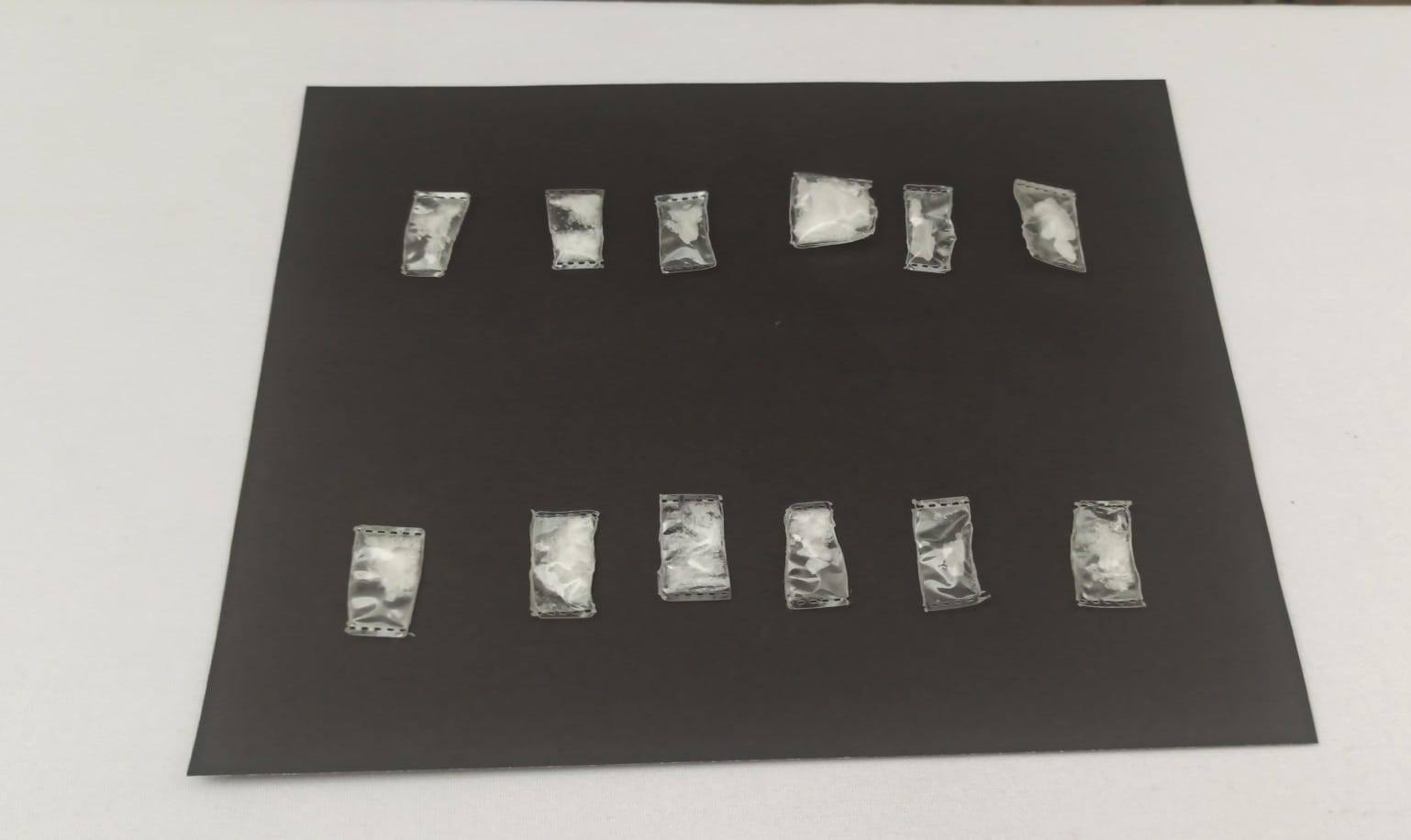 Pareja detenida en Coronango tras persecución; viajaban en vehículo robado y con presunta droga