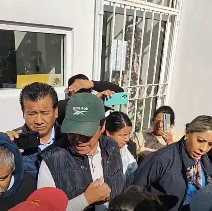 Acusan vecinos de Tetlanohcan "imposición y despojo" por parte de la alcaldesa Kritsbey Pérez