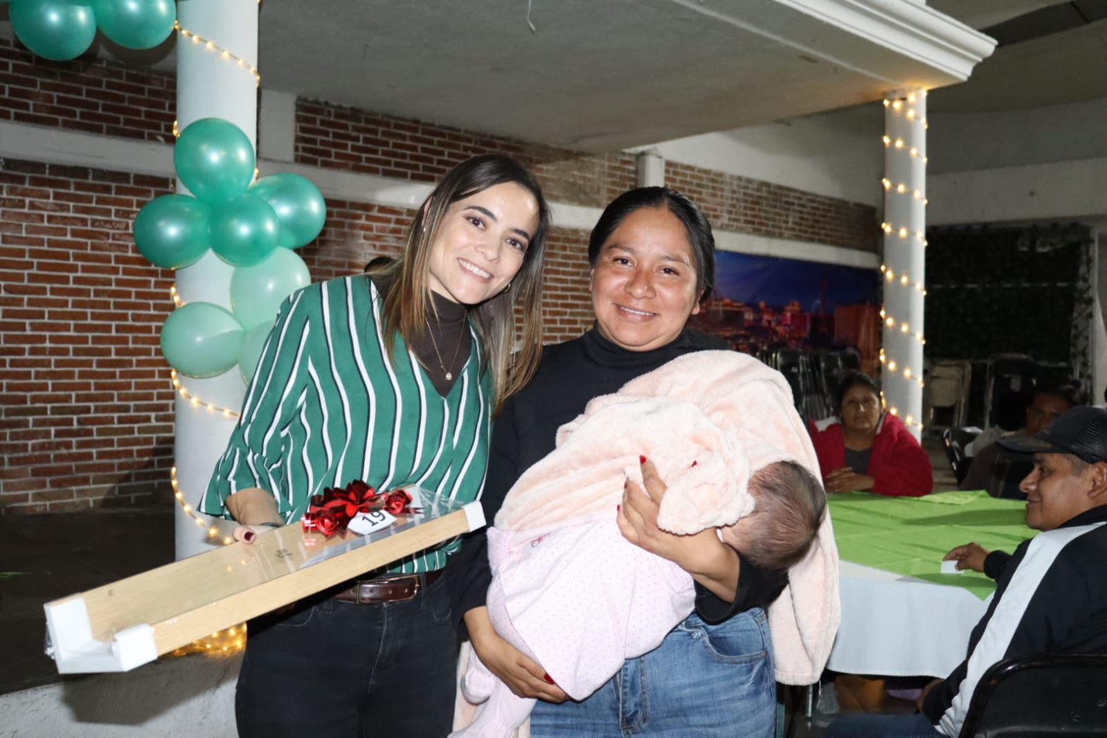 Carolina Fernández impulsa acciones solidarias en San Pedro Cholula durante celebración decembrina