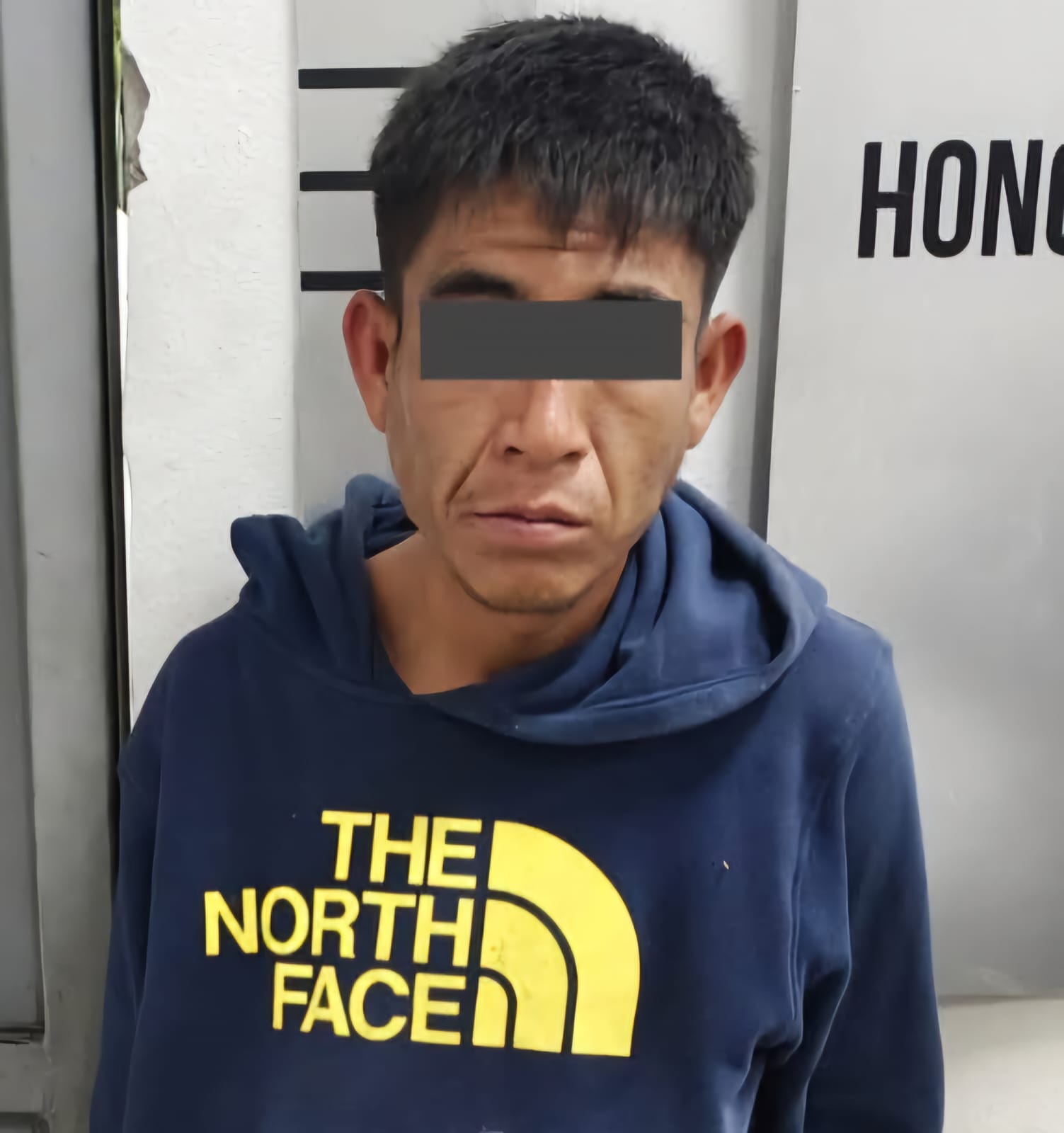 Identifican detenidos en San Antonio Mihuacán tras su captura y aseguramiento de vehículo robado