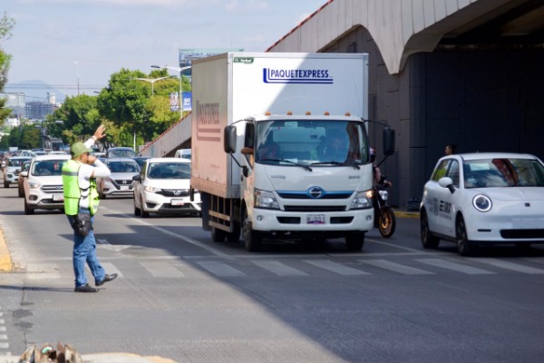 Detectan en tres días 24 vehículos con placas foráneas que acumulan fotomultas 