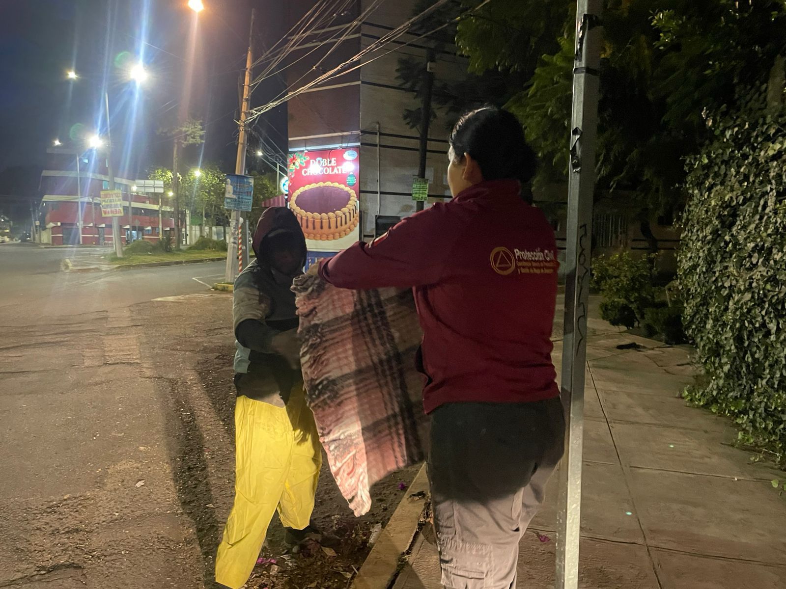 Protección Civil arropa a familias poblanas ante las noches más frías del invierno