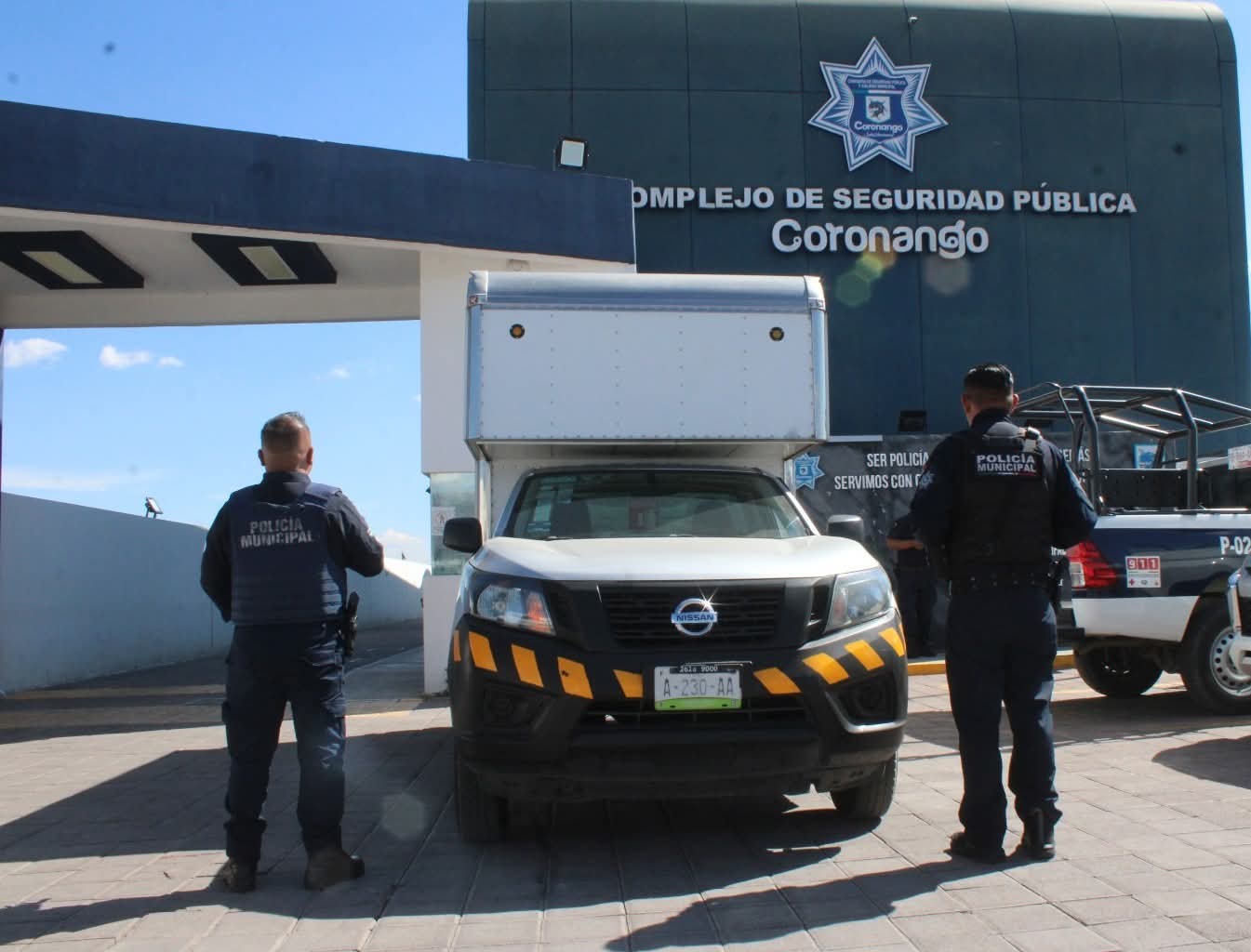 Rápida acción policial permite recuperar vehículo robado en Coronango