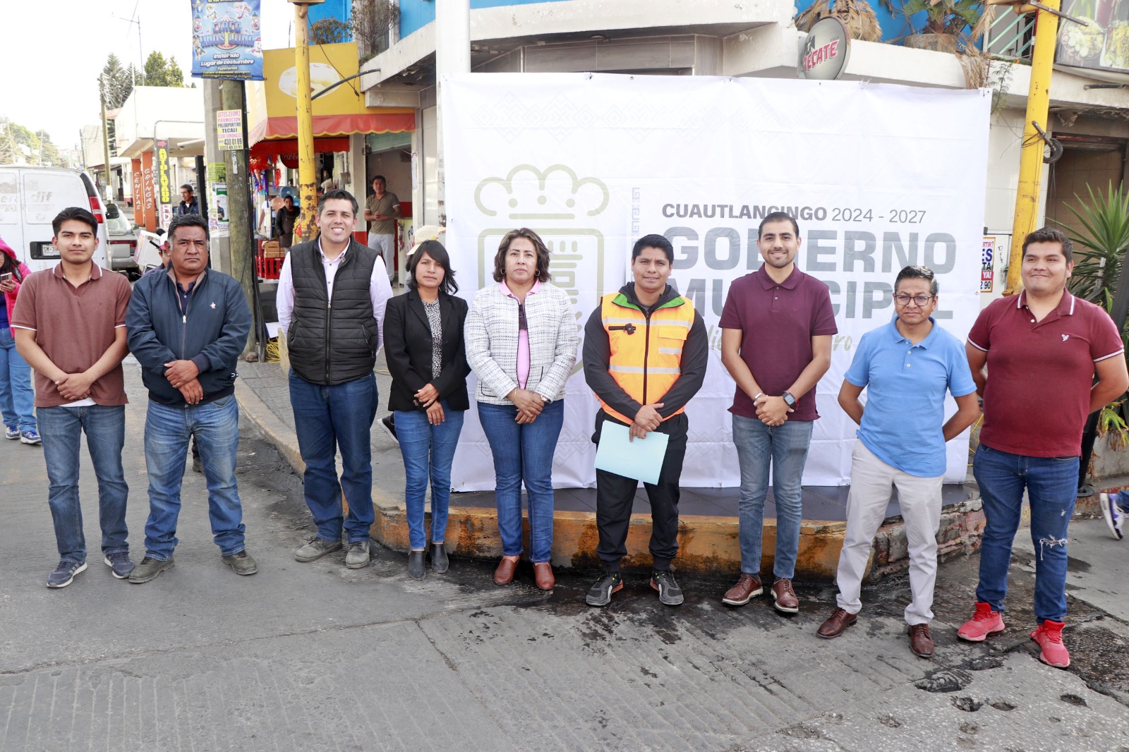Arranca Omar Muñoz rehabilitación de importante arteria en San Lorenzo Almecatla 