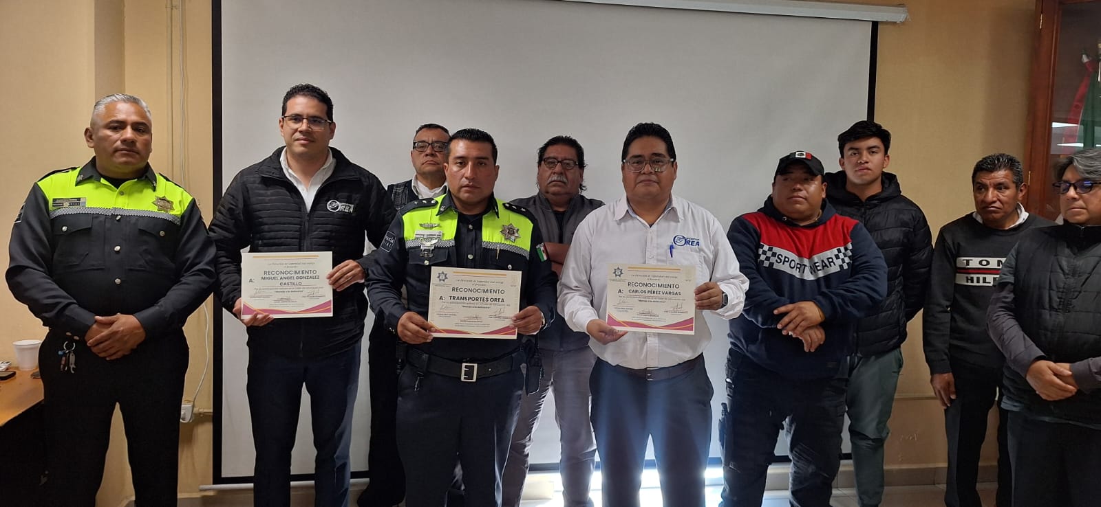 La dirección de Seguridad Vial de la SSCYPC de Cuautlancingo realizó el taller “Manejo a la Defensiva” 