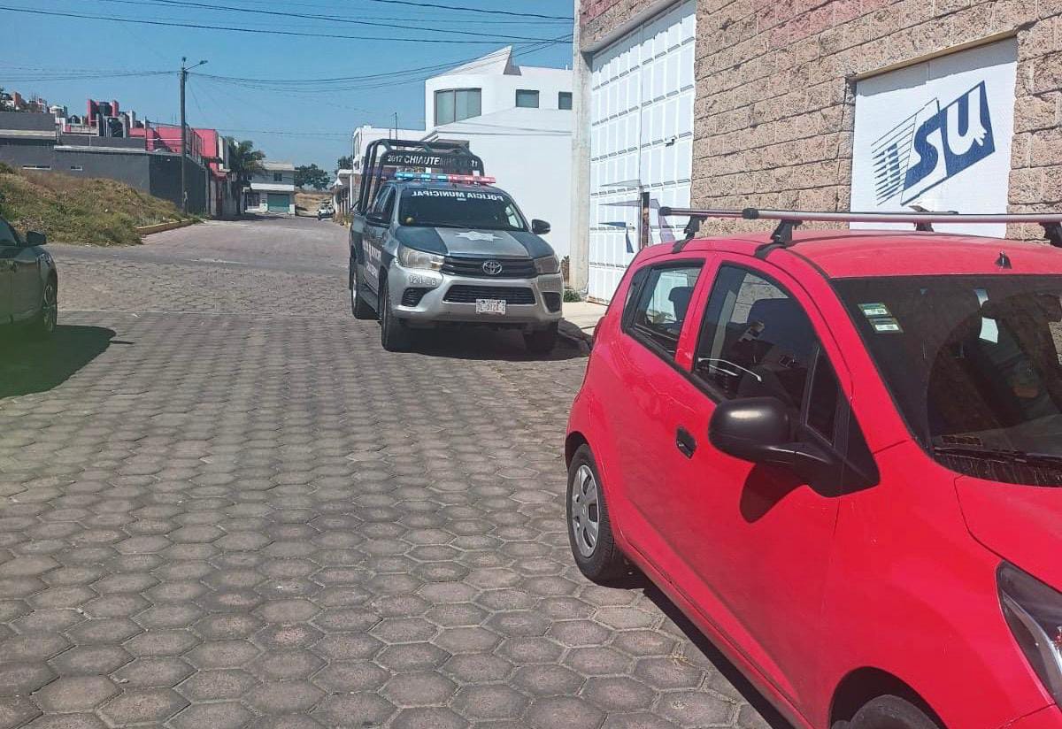 Trabajador de transporte público herido por disparo tras asalto en Chiautempan