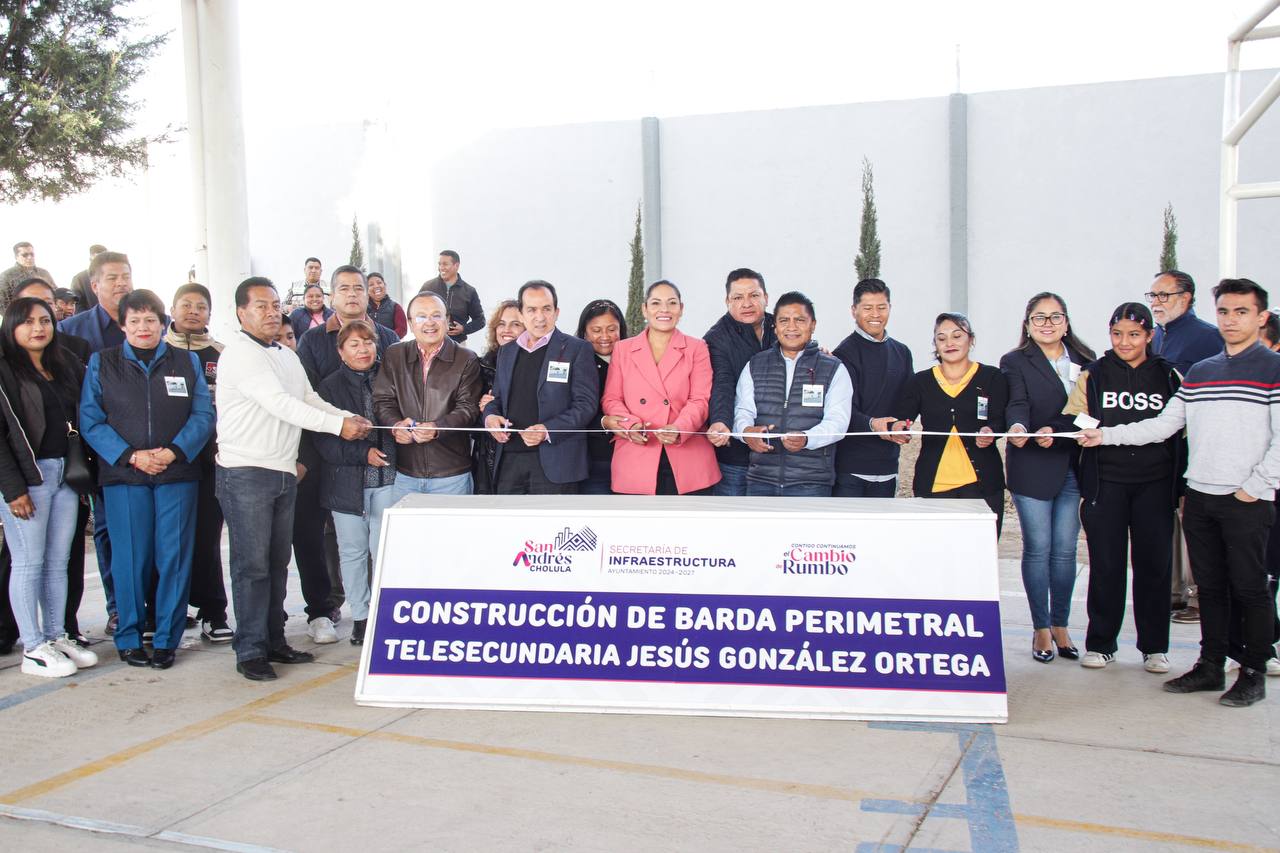 Entrega de obra en la Telesecundaria “Jesús González Ortega” en San Antonio Cacalotepec