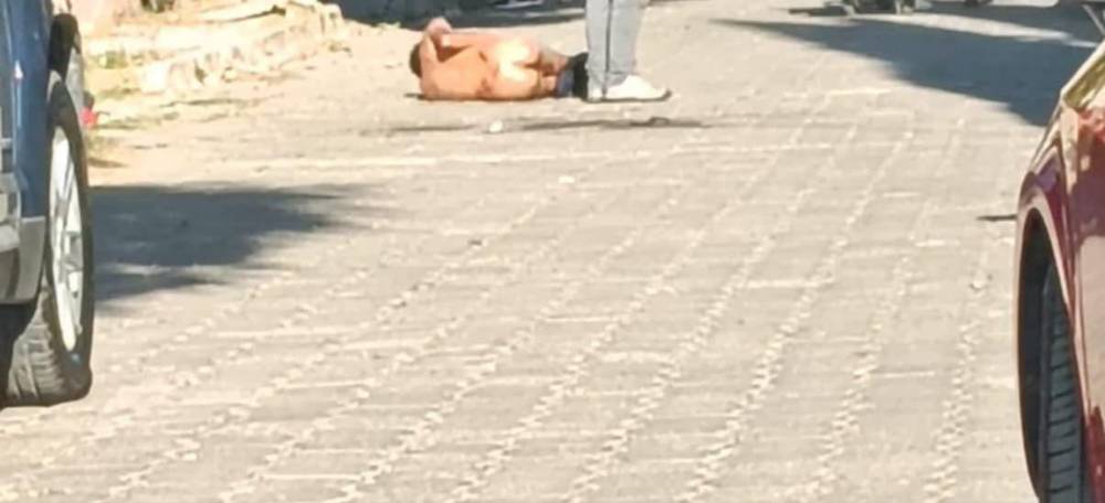 Intentan linchar a ladrón en Mazatecochco; lo golpean y desnudan