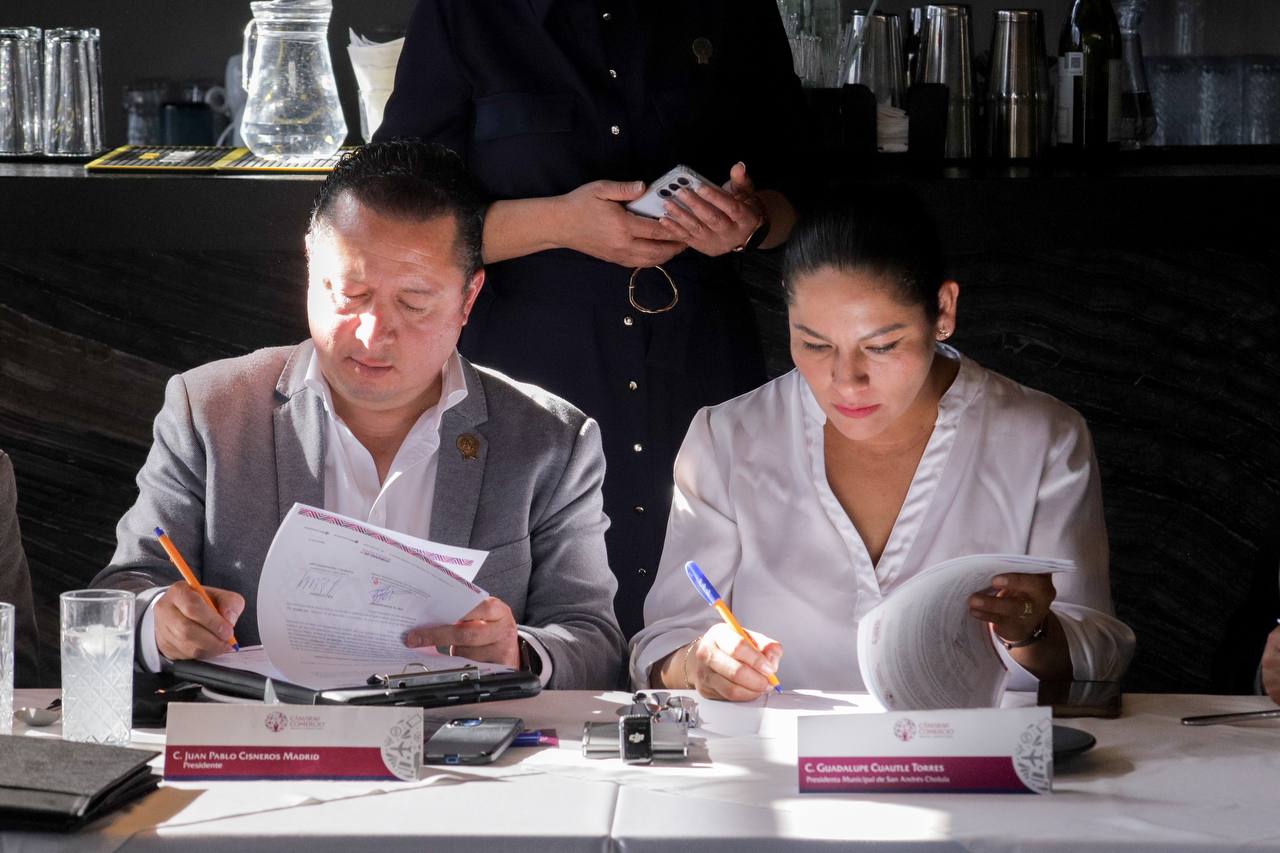 Gobierno de San Andrés Cholula y CANACO Puebla unen fuerzas por el desarrollo