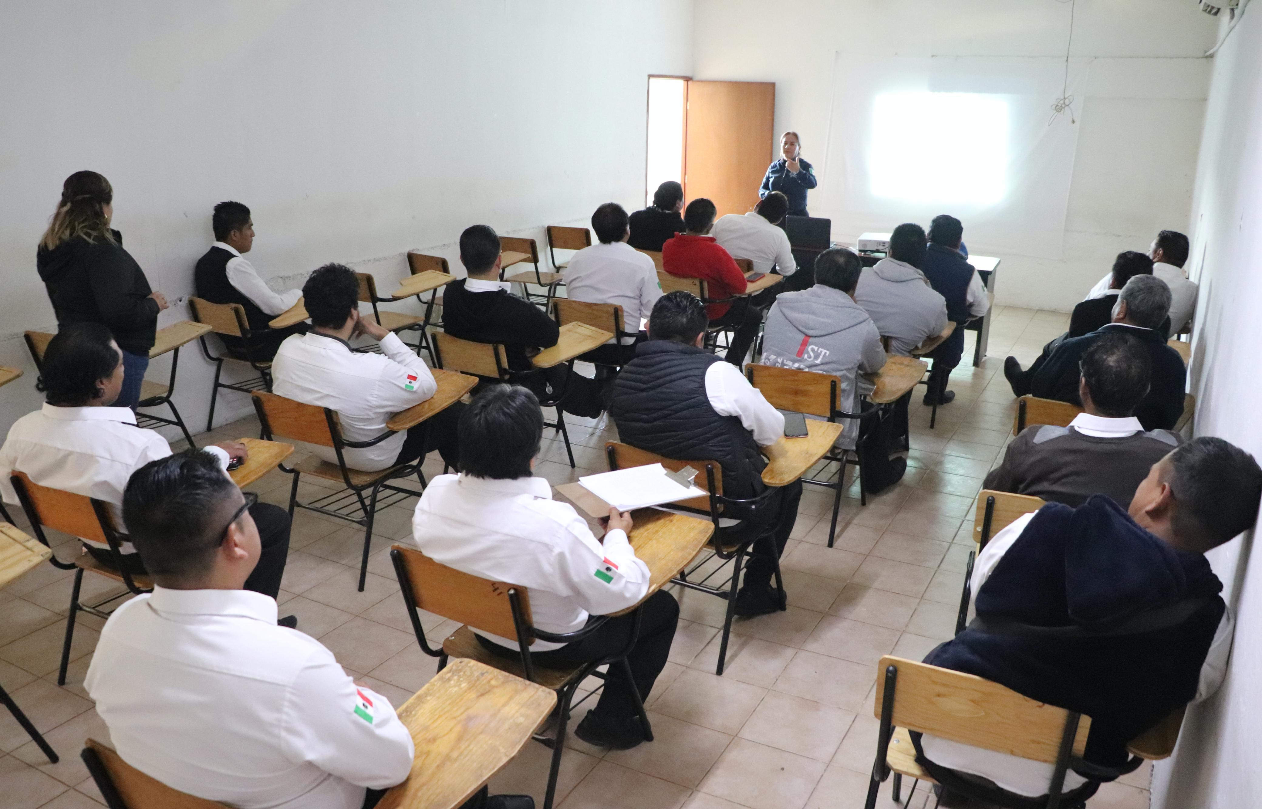 San Pedro Cholula capacita a choferes de transporte público para reducir accidentes