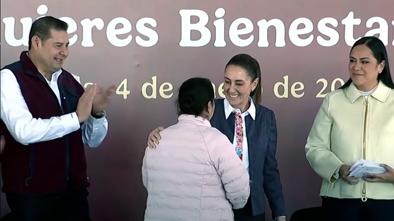 Claudia Sheinbaum lanza la Pensión Mujeres Bienestar en Puebla