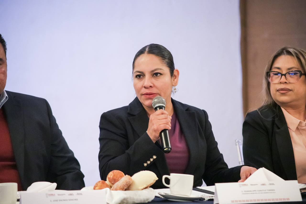 Encabeza Guadalupe Cuautle reunión de Agenda Educativa Municipal en San Andrés Cholula