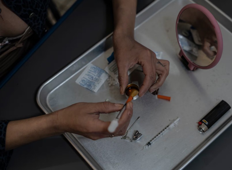 China rechaza acusaciones de EE.UU. sobre el fentanilo y exige responsabilidad