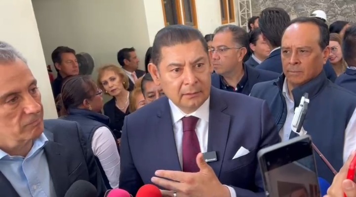 Descarta Alejandro Armenta retirar la concesión a Agua de Puebla 