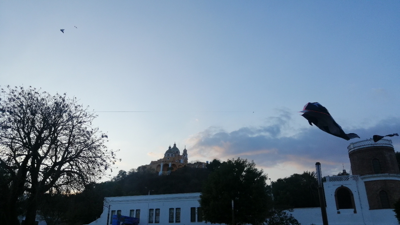 Inicia la quinta edición del Festival Volarte "El Vuelo de Quetzalcóatl" en San Andrés Cholula