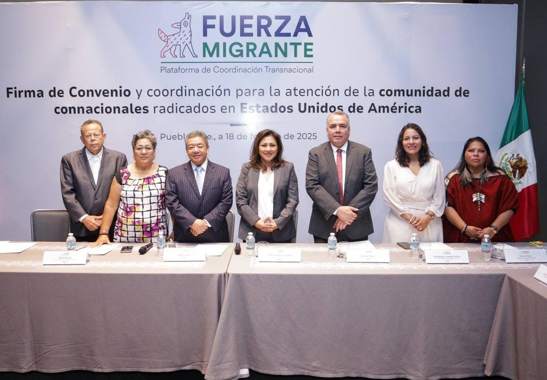 Firman convenio en San Andrés Cholula para apoyar a migrantes poblanos en EE.UU.