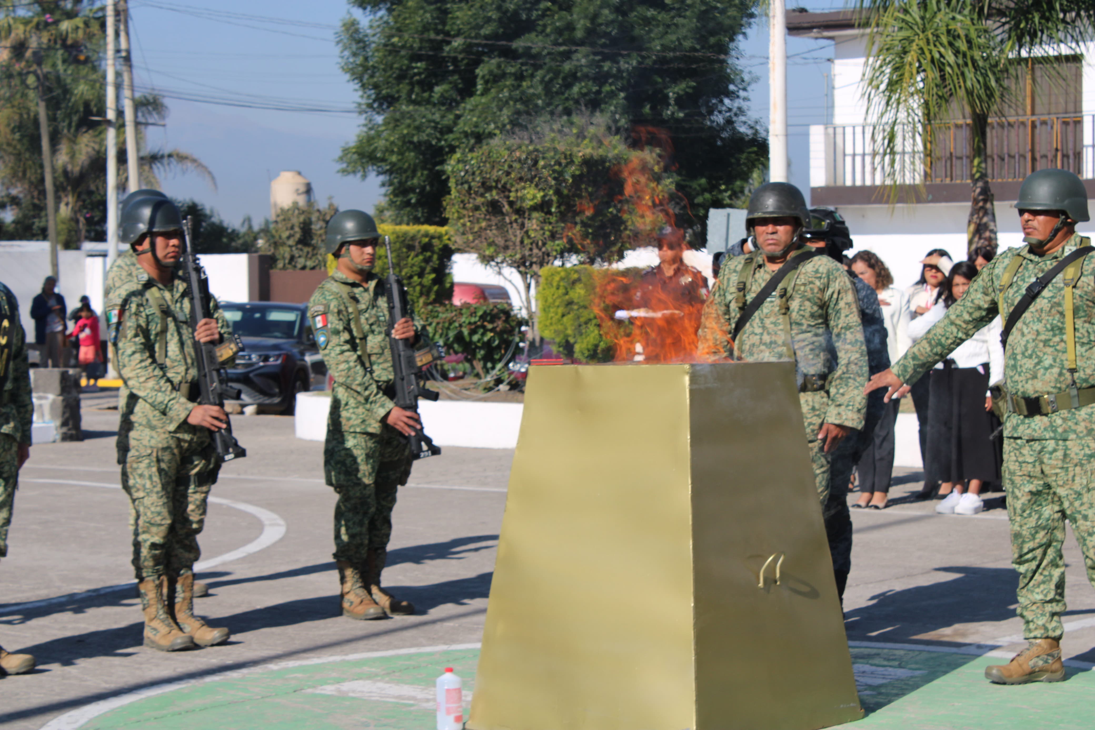 Encabeza Armando Aguirre ceremonia de incineración de Bandera