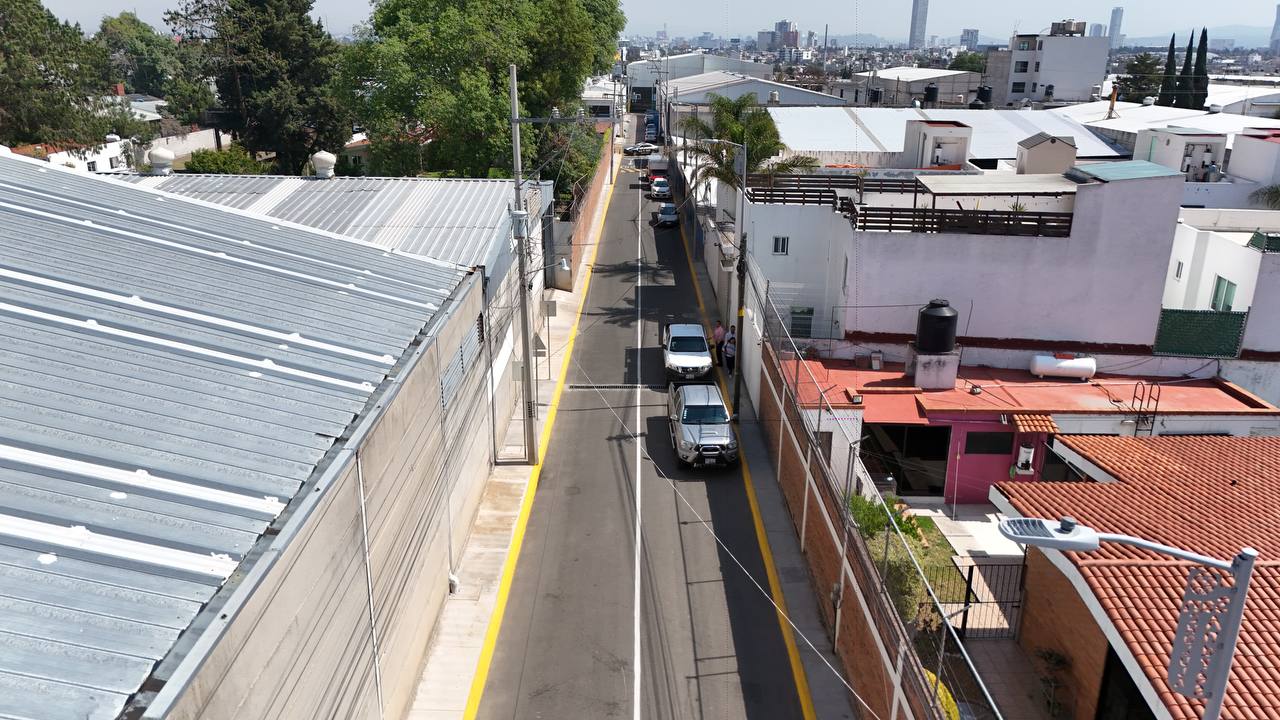 Mejora Lupita Cuautle la movilidad en Emiliano Zapata con obra vial