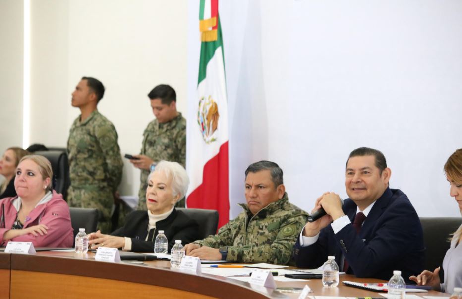 Gobernador Armenta lanza las Casas Carmen Serdán para refugiar a mujeres