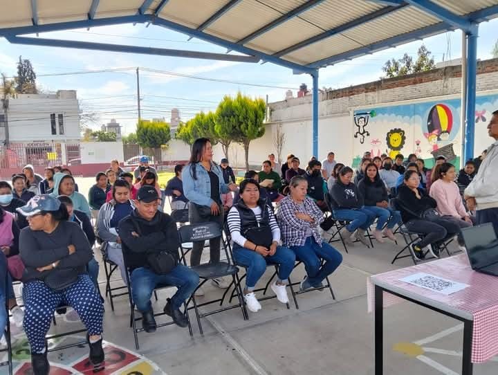 DIF Municipal de Cuautlancingo imparte plática para fortalecer la educación en el municipio 