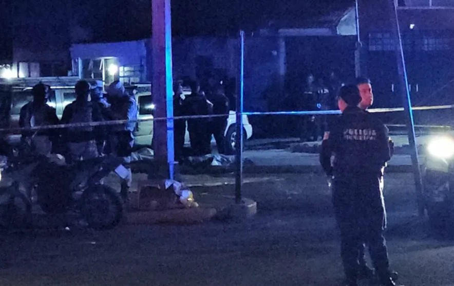 Familia es atacada por policías municipales en Acatzingo