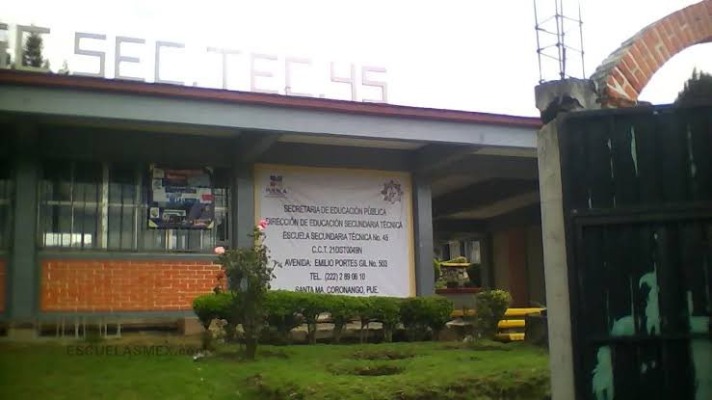 Más de 70 escuelas de Puebla registran daños tras lluvias