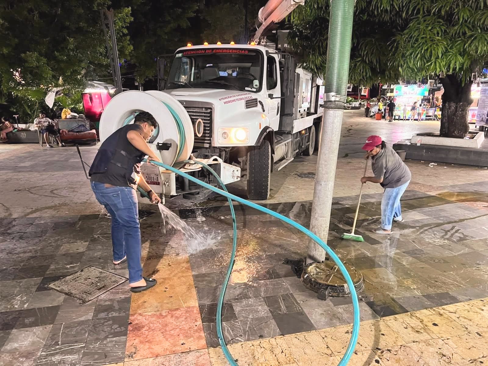 Brote de aguas negras en Acapulco desata críticas en temporada vacacional