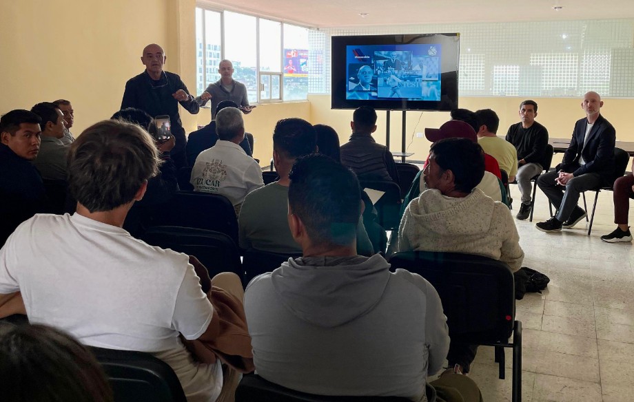 Capacitan a entrenadores para formar a nuevas generaciones en el futbol