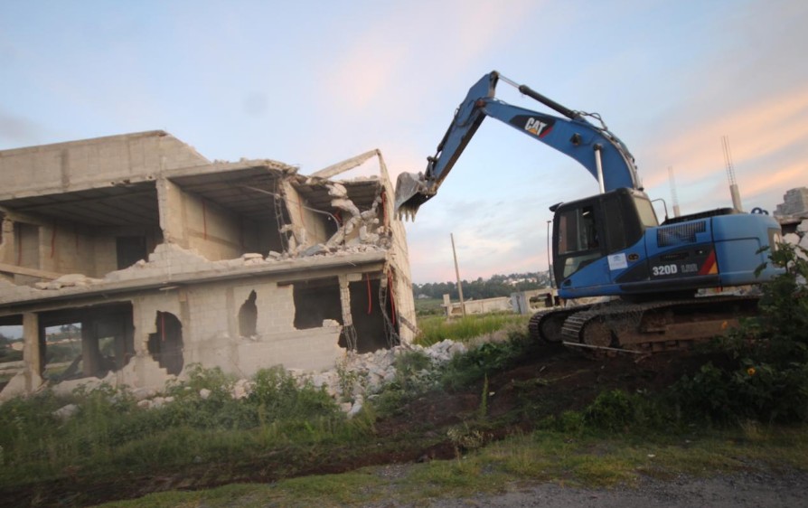 Retiran construcciones ilegales en predio de “La Covadonga”