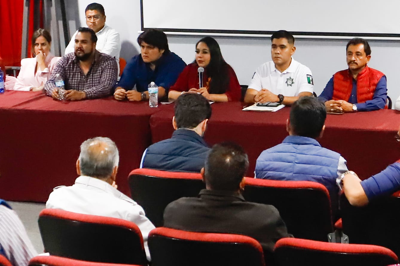 Certeza jurídica y gobernabilidad para el Mercado Cosme del Razo: compromiso de Tonantzin Fernández