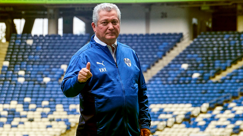 Víctor Manuel Vucetich se retira del fútbol con 15 títulos en su legado