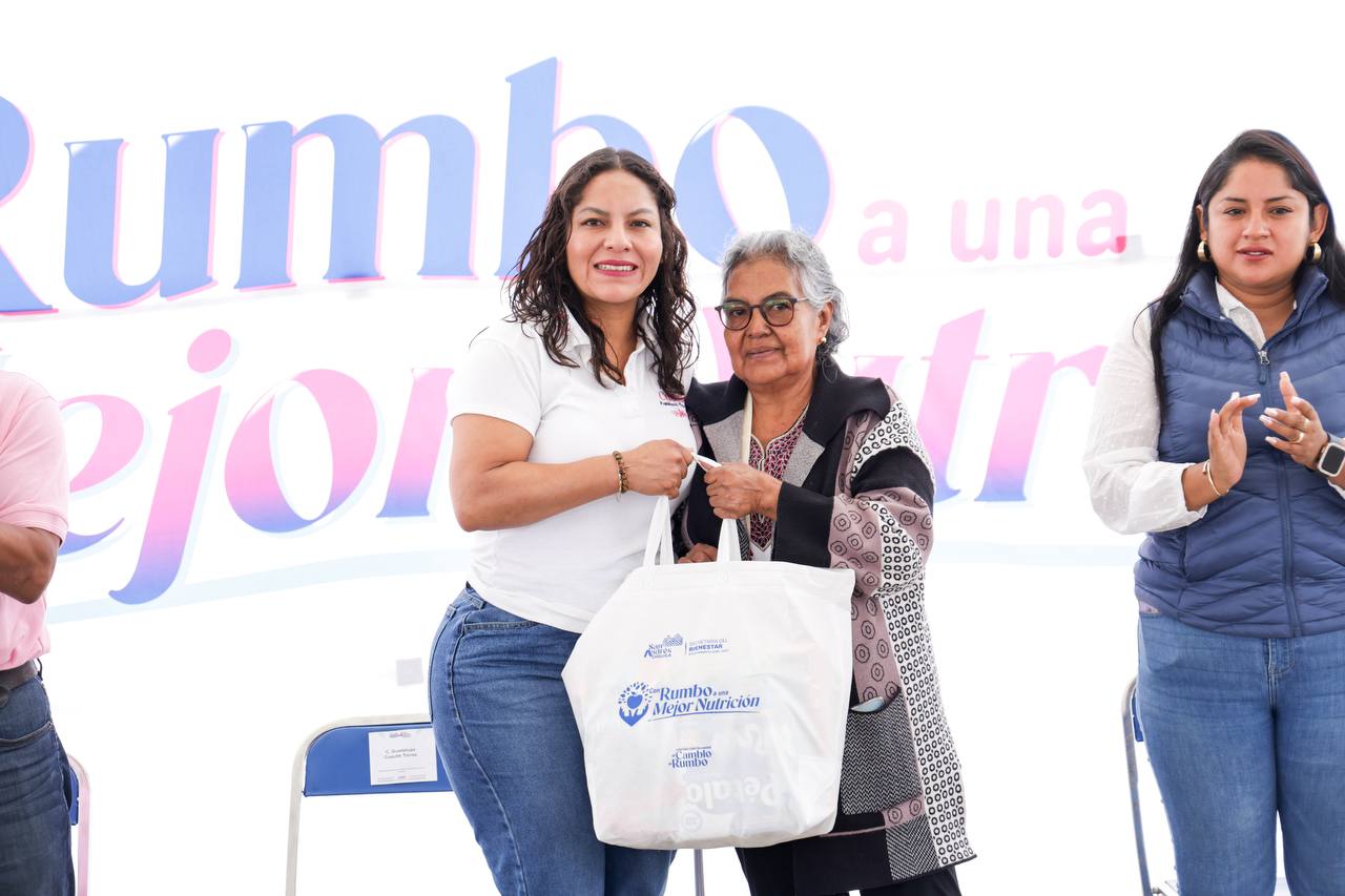 Continúa Lupita Cuautle con entrega de apoyos alimentarios a familias sanandreseñas