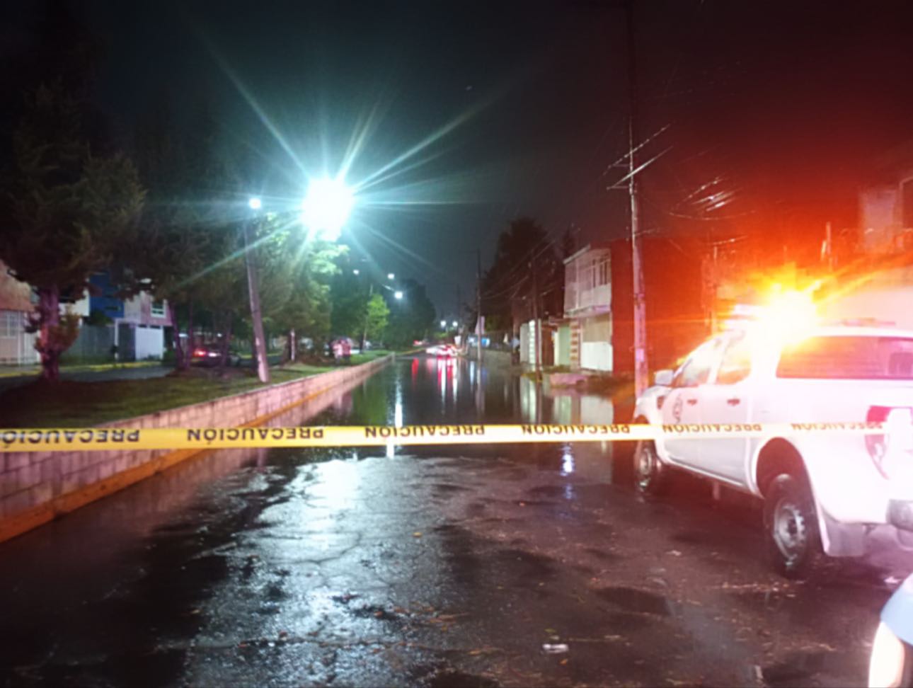 Atiende Protección Civil encharcamiento en calle Maya Norte