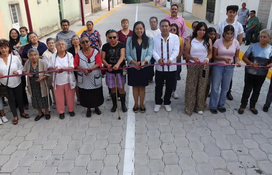 Compromiso cumplido: pavimentación esperada en Metepec