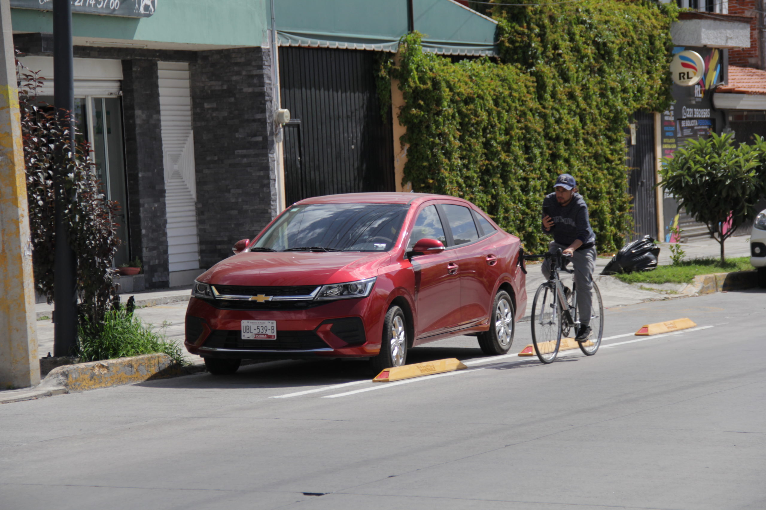 Ayuntamiento de Puebla dialoga con vecinos inconformes por ciclovía en Valsequillo