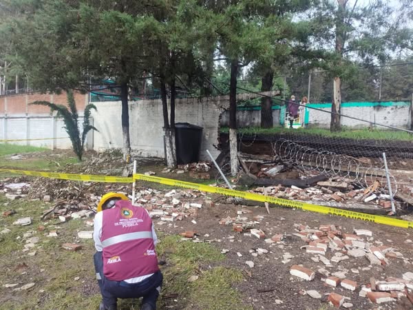 Supervisan infraestructura escolar y zonas vulnerables tras lluvias en Cuautlancingo