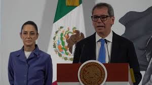 Deuda pública de México baja a 49.2% del PIB por peso fuerte y control