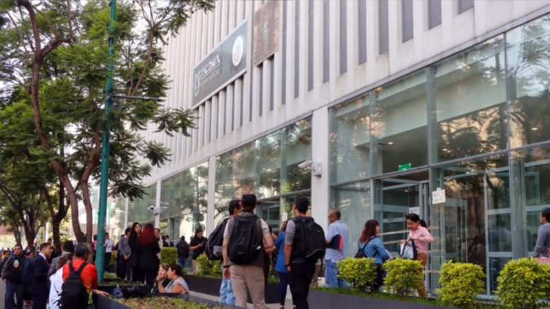 Tensión en Ciudad Judicial: trabajadores resisten intento de agresión