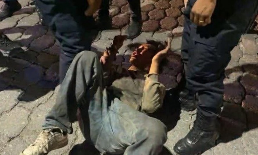 Vecinos evitan incendio de autos en Tehuacán; detienen a sospechoso