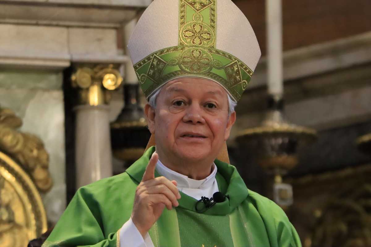 Sacerdotes, llamados a ser sembradores de esperanza ante la ausencia de autoridades civiles: arzobispo Víctor Sánchez
