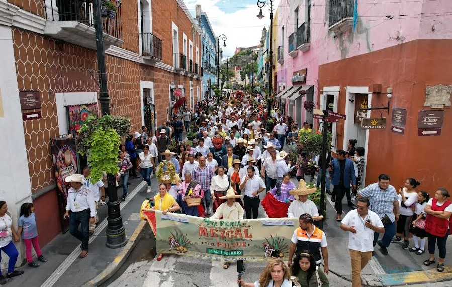 Atlixco abre sus puertas al sabor y tradición del mezcal y pulque