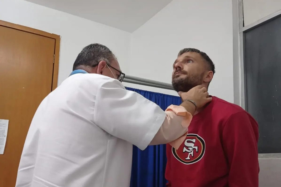 Mircea Gabriel, el “Quita Dolores” rumano, aclara visita al médico: “No sustituyo a los doctores”