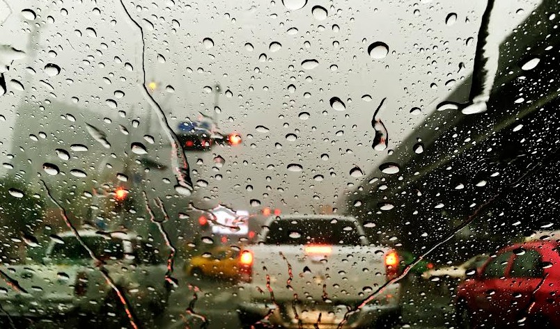 Temporada de lluvias: un riesgo para automovilistas